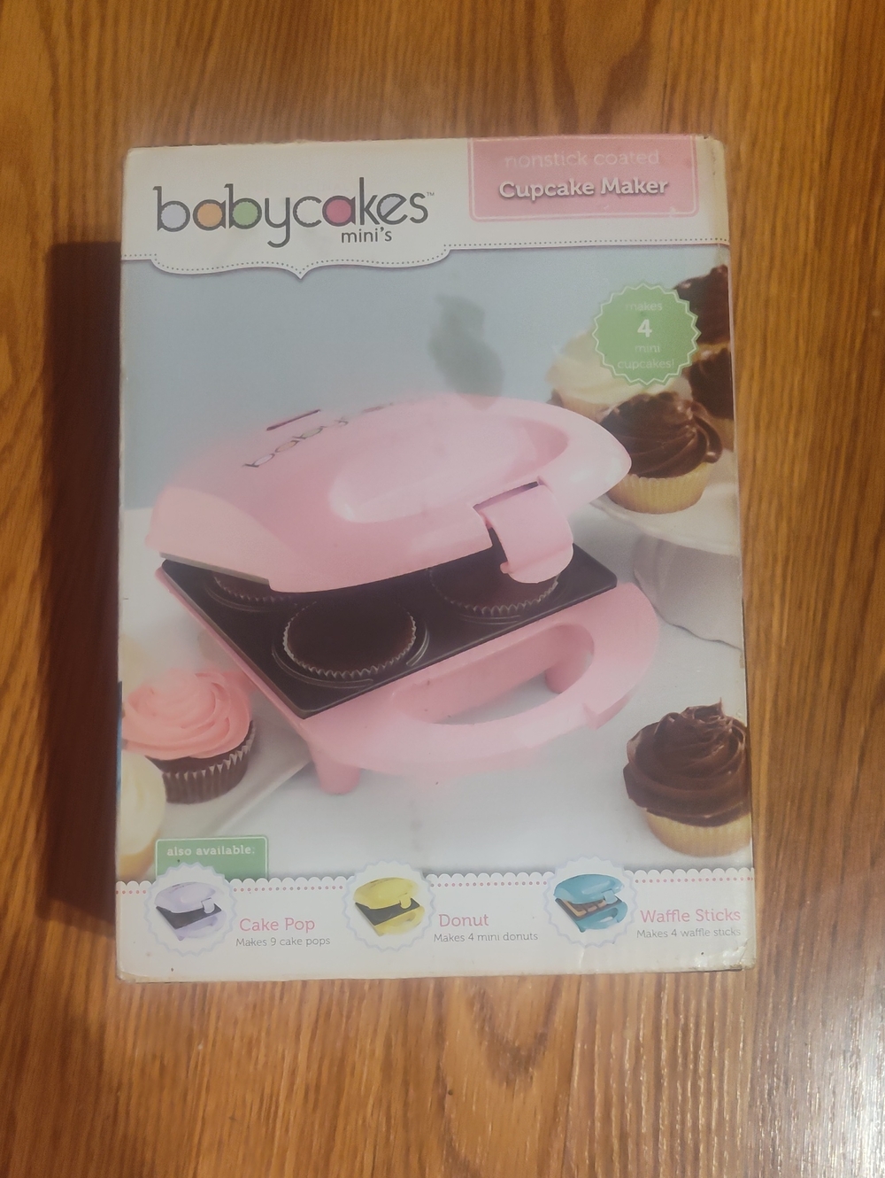 Babycakes Mini Cupcake Maker - Pink New Never Used But Opened
